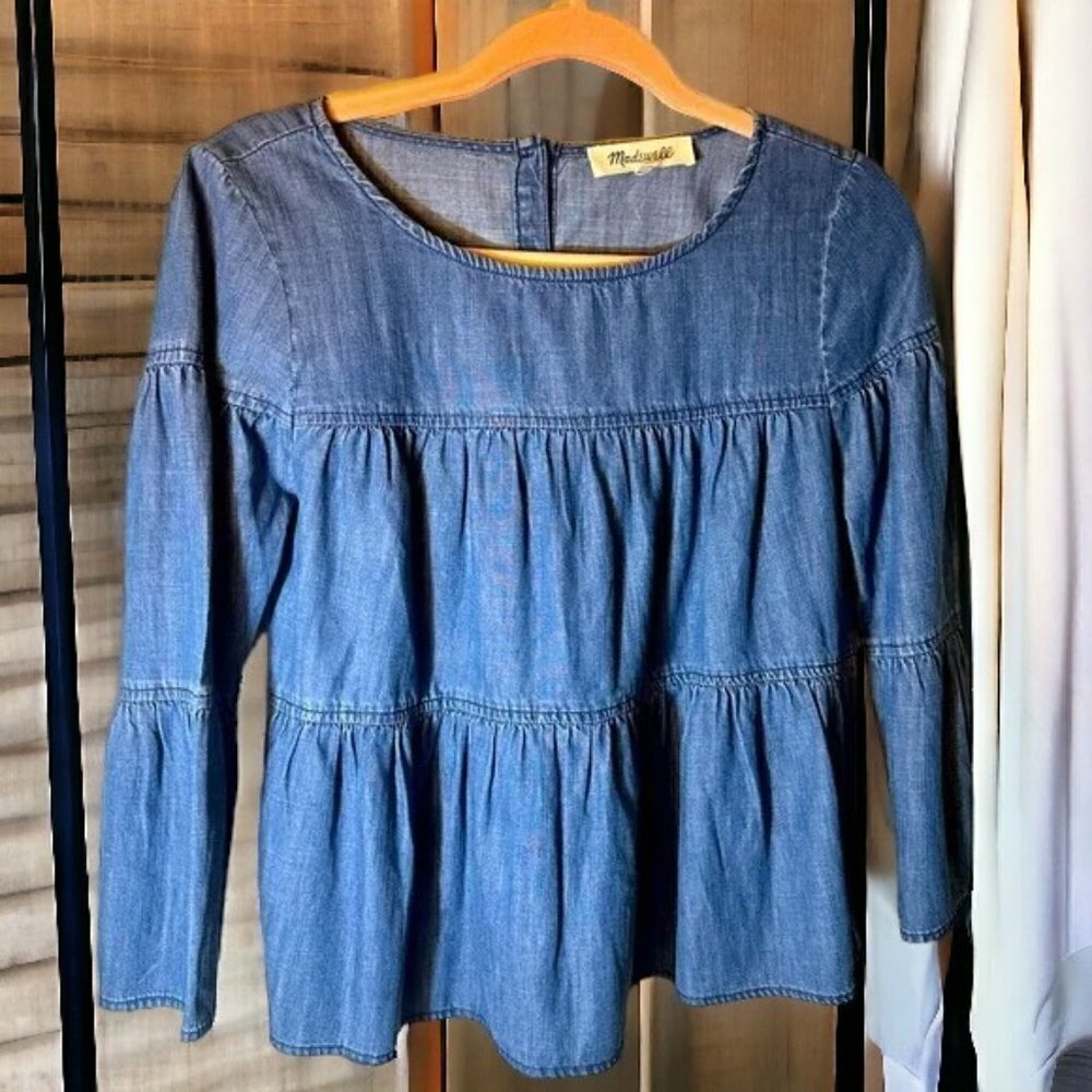Madewell Women’s Size XXS Blue Cropped Denim Top with Button Down Back - Picture 2 of 10